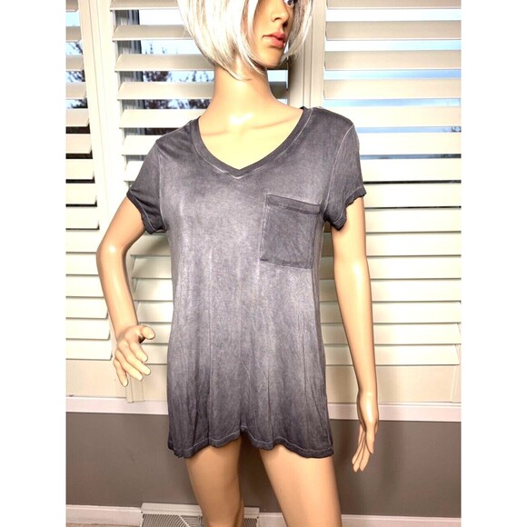Cable & Gauge MEDIUM V-Neck Pocket Tee Distressed Charcoal NEW NWT Rock Classy - Picture 2 of 10